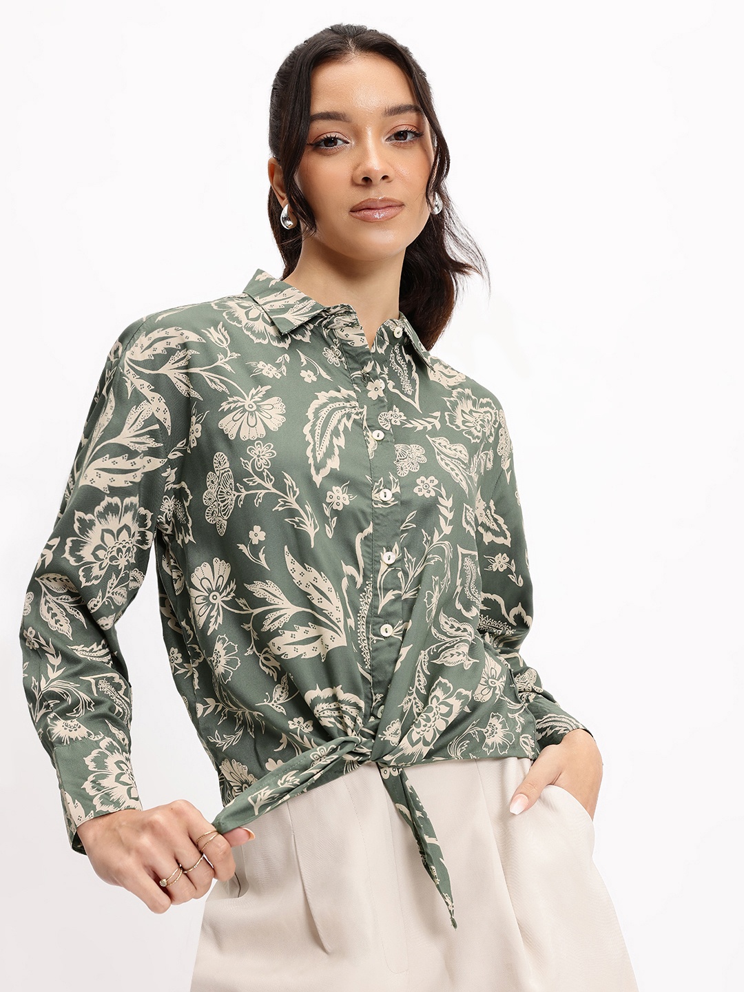 

DressBerry Floral Frenzy Knot Shirt Style Top, Green