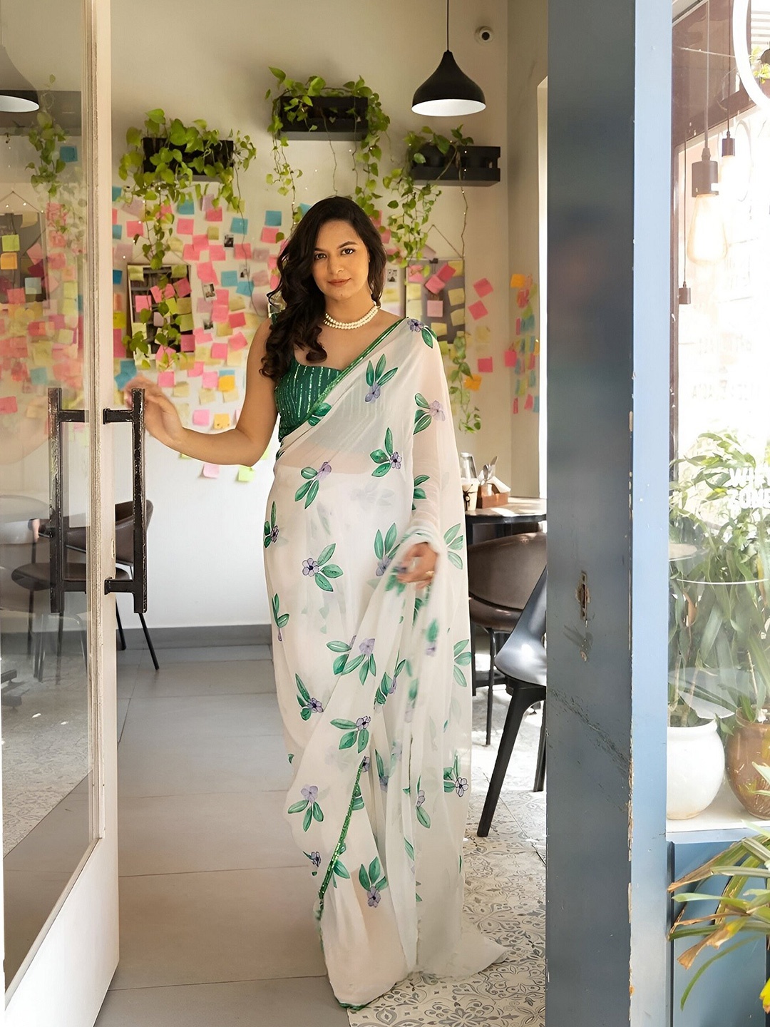 

Anouk Floral Printed Sequinned Saree, Off white