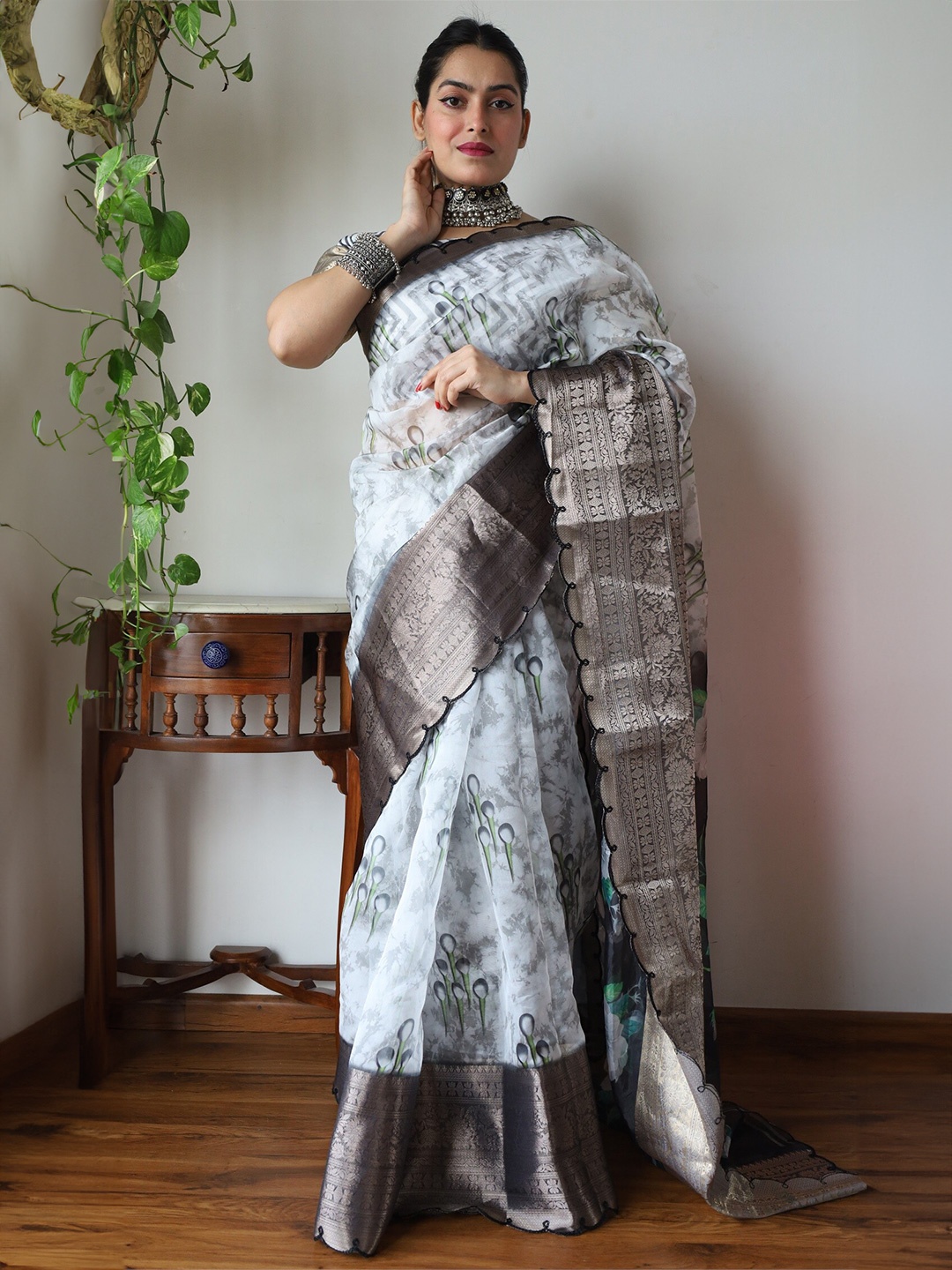 

Anouk Floral Printed Zari Saree, Grey