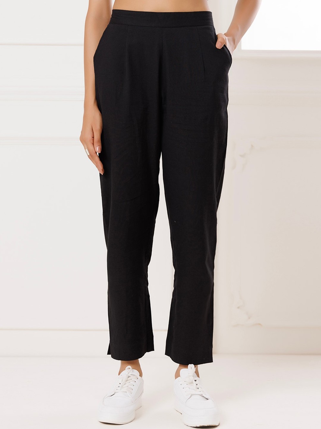 

INDIANIC Women Smart High-Rise Trousers, Black