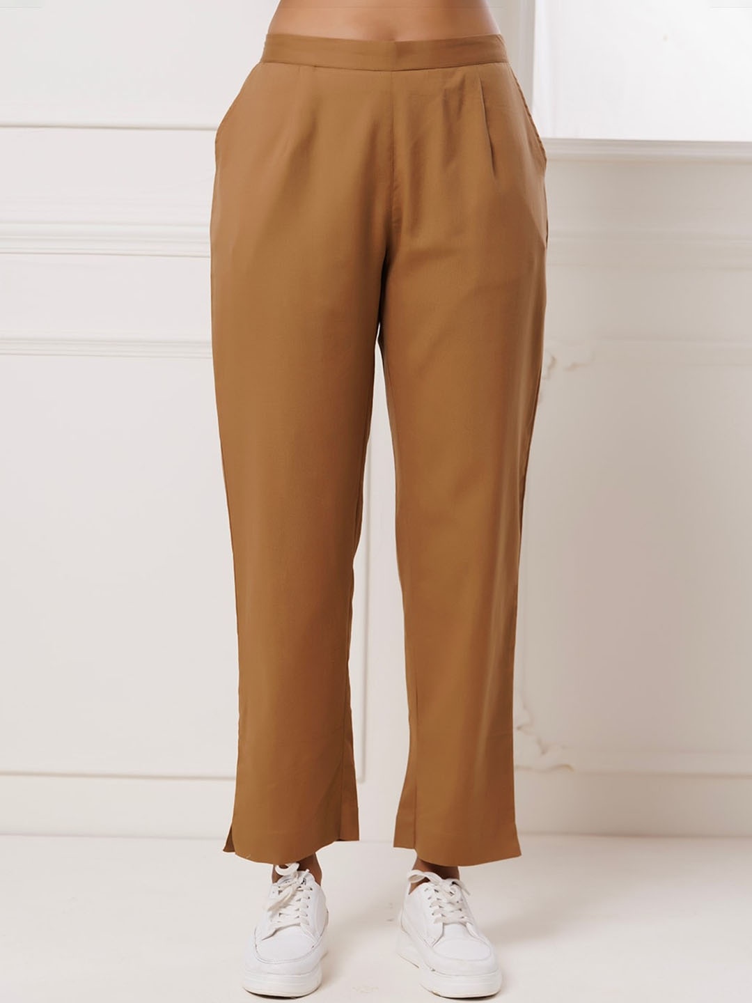 

INDIANIC Women Smart High-Rise Trousers, Coffee brown