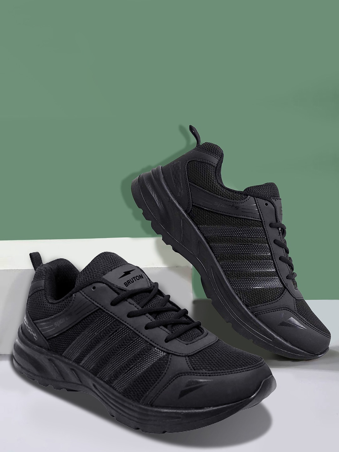 

Bruton Men Textured Sneakers, Black