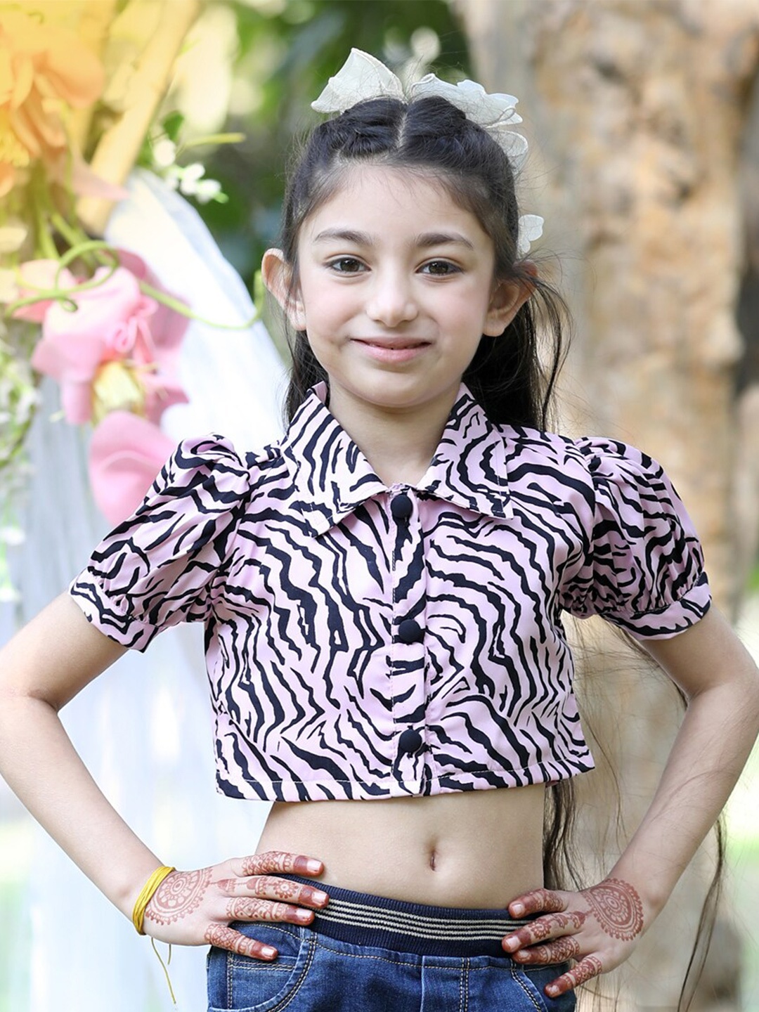 

Cutiekins Girls Abstract Printed Puffed Sleeves Shirt Style Crop Top, Pink