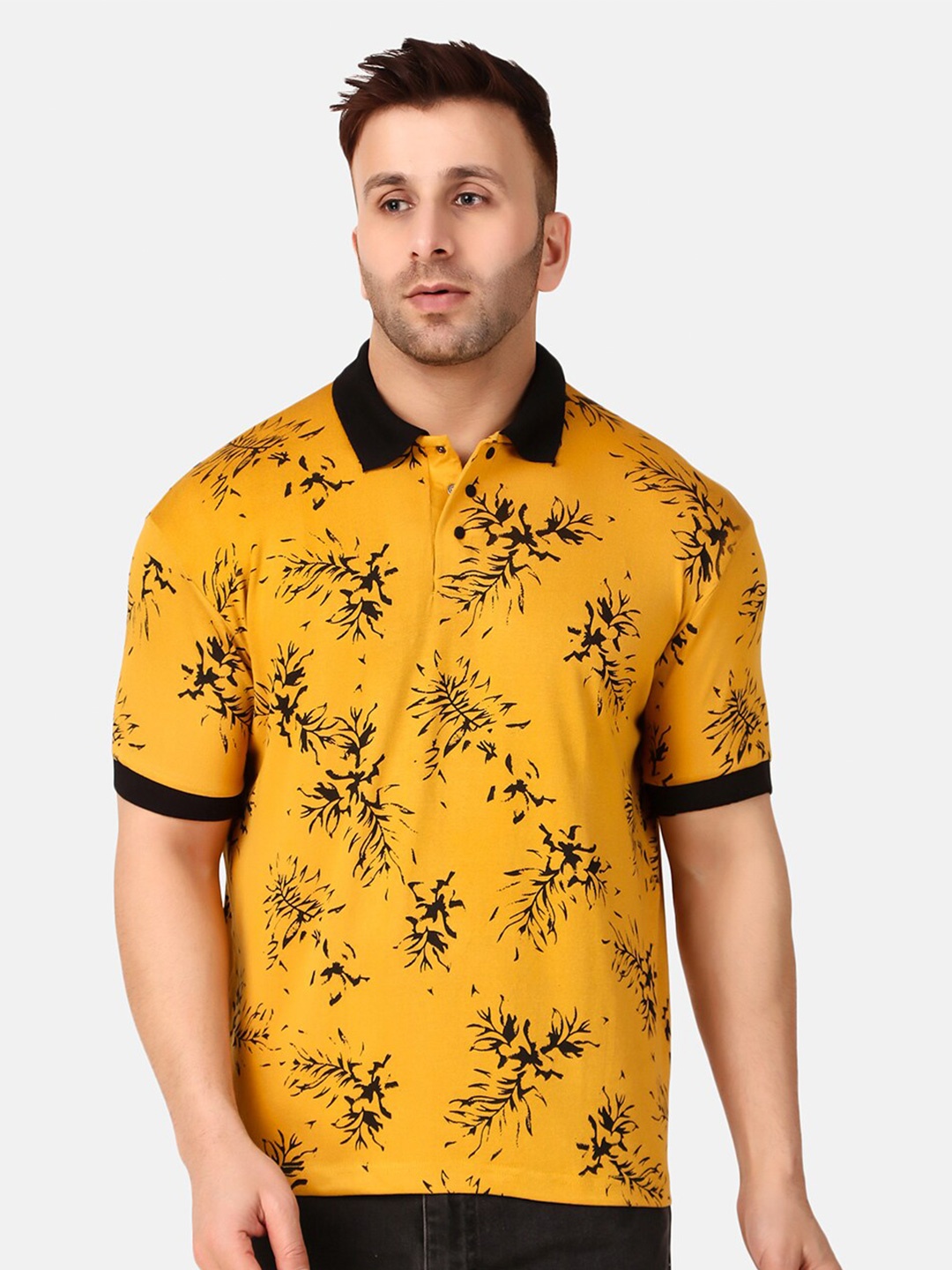 

WELL QUALITY Printed Polo Collar Short Sleeves Regular Fit T-shirt, Yellow