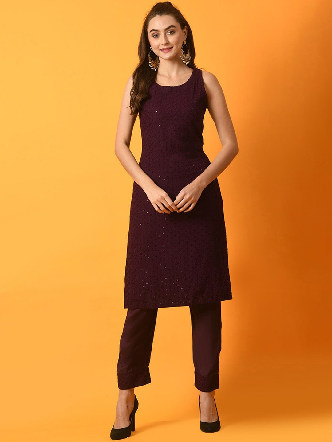 

Myshka Ethnic Motifs Embroidered Regular Sequinned Pure Cotton Kurta with Trousers, Magenta