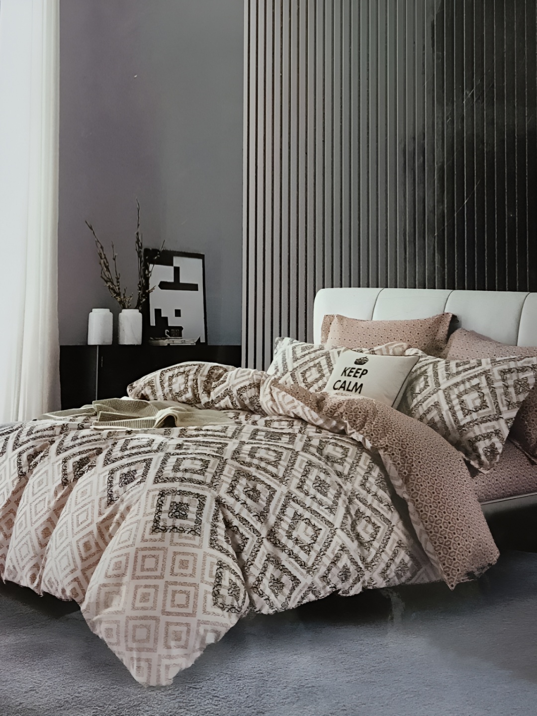 

Signature Brown Geometric 160 TC King Bedsheet with 2 Pillow Covers