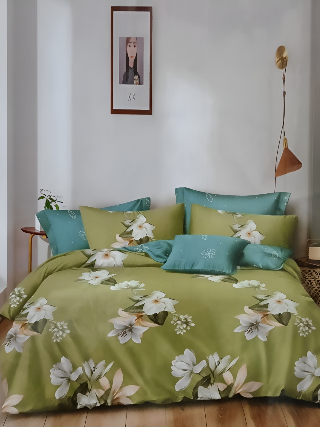 

Signature Green & White Floral 160 TC King Bedsheet with 2 Pillow Covers