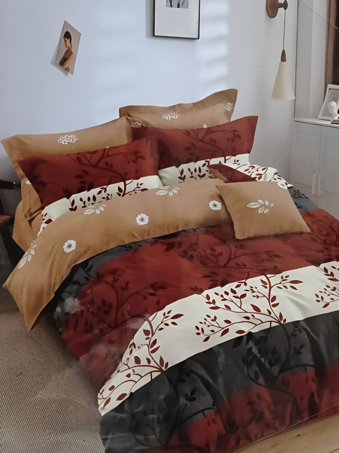 

Signature Brown & White Floral 160 TC King Bedsheet with 2 Pillow Covers