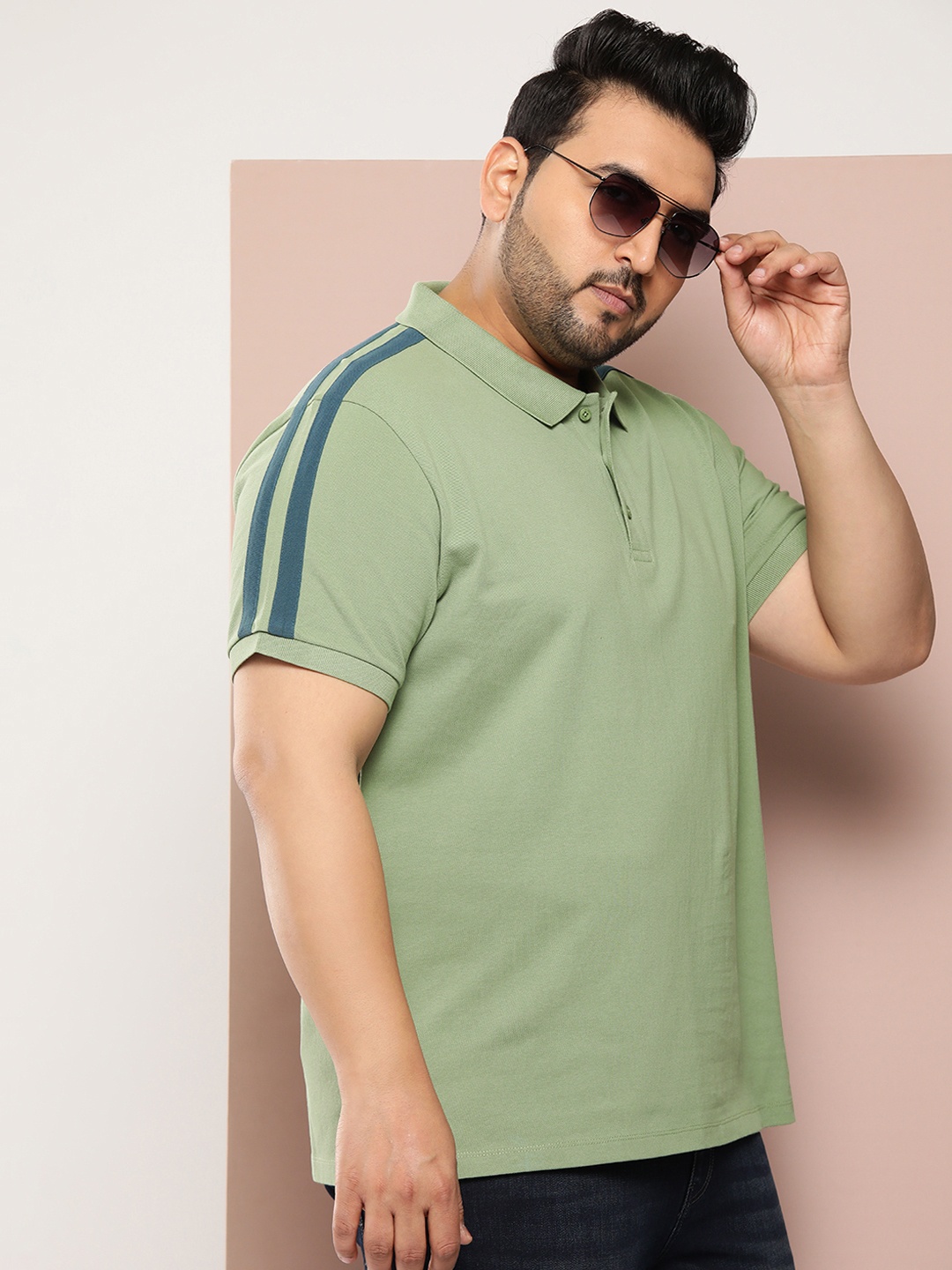 

Sztori Men Striped Polo Collar Bio Finish Pure Cotton Golf T-shirt, Green