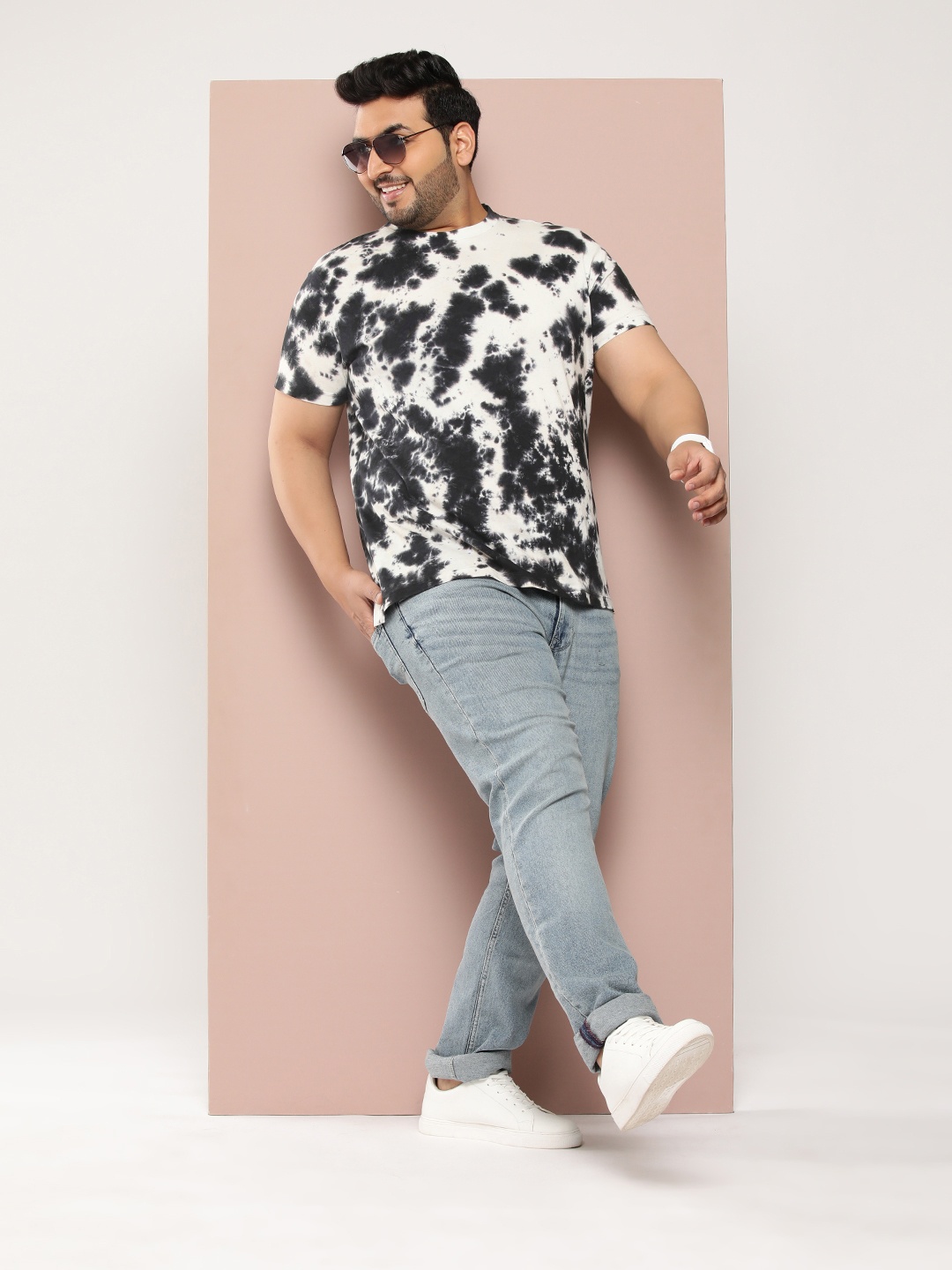 

Sztori Men Plus Size Tie & Dye Printed Pure Cotton Bio Finish T-shirt, Black