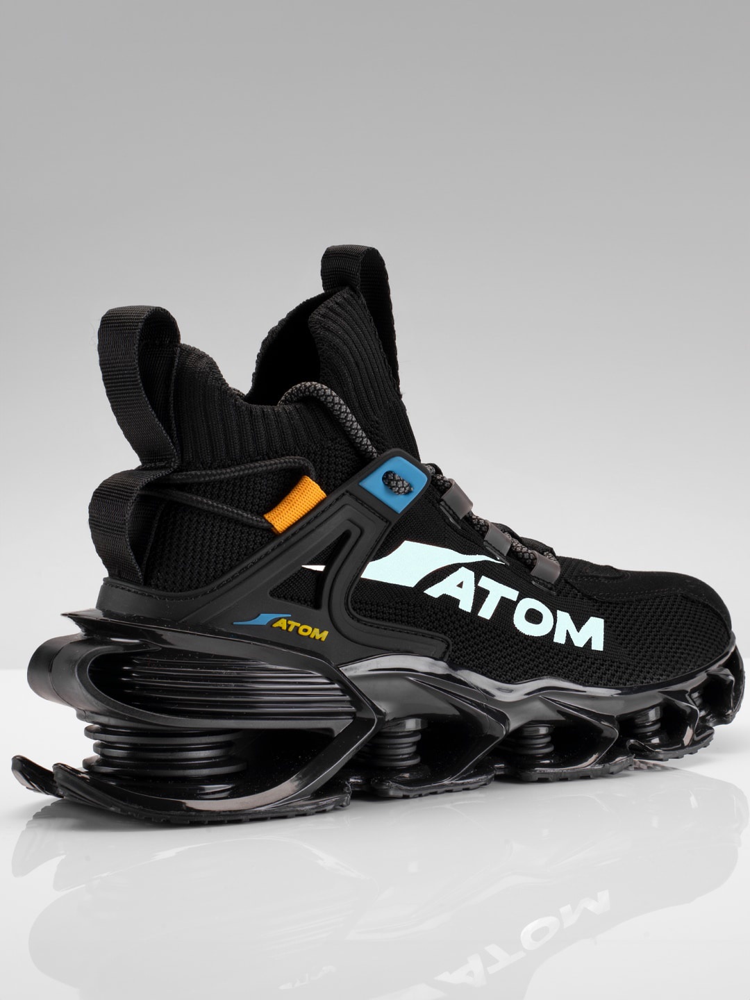 

Atom Men Printed Lace Up Sneakers, Black