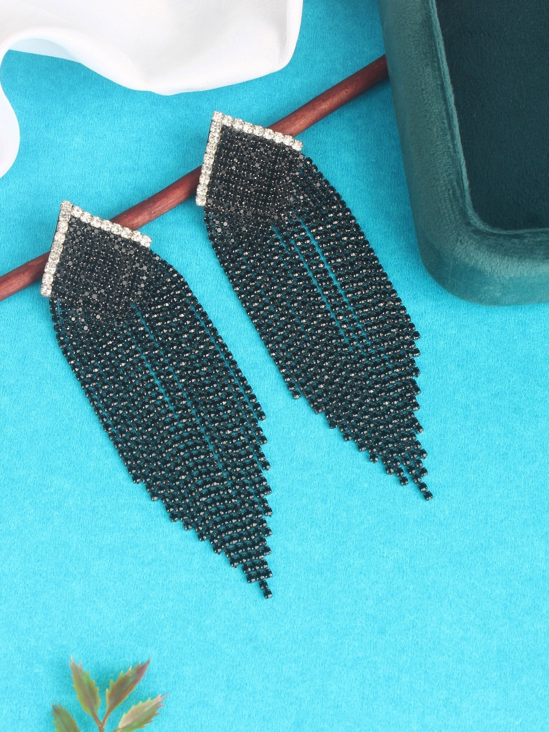 

DressBerry Black Brass-Plated Contemporary Drop Earrings