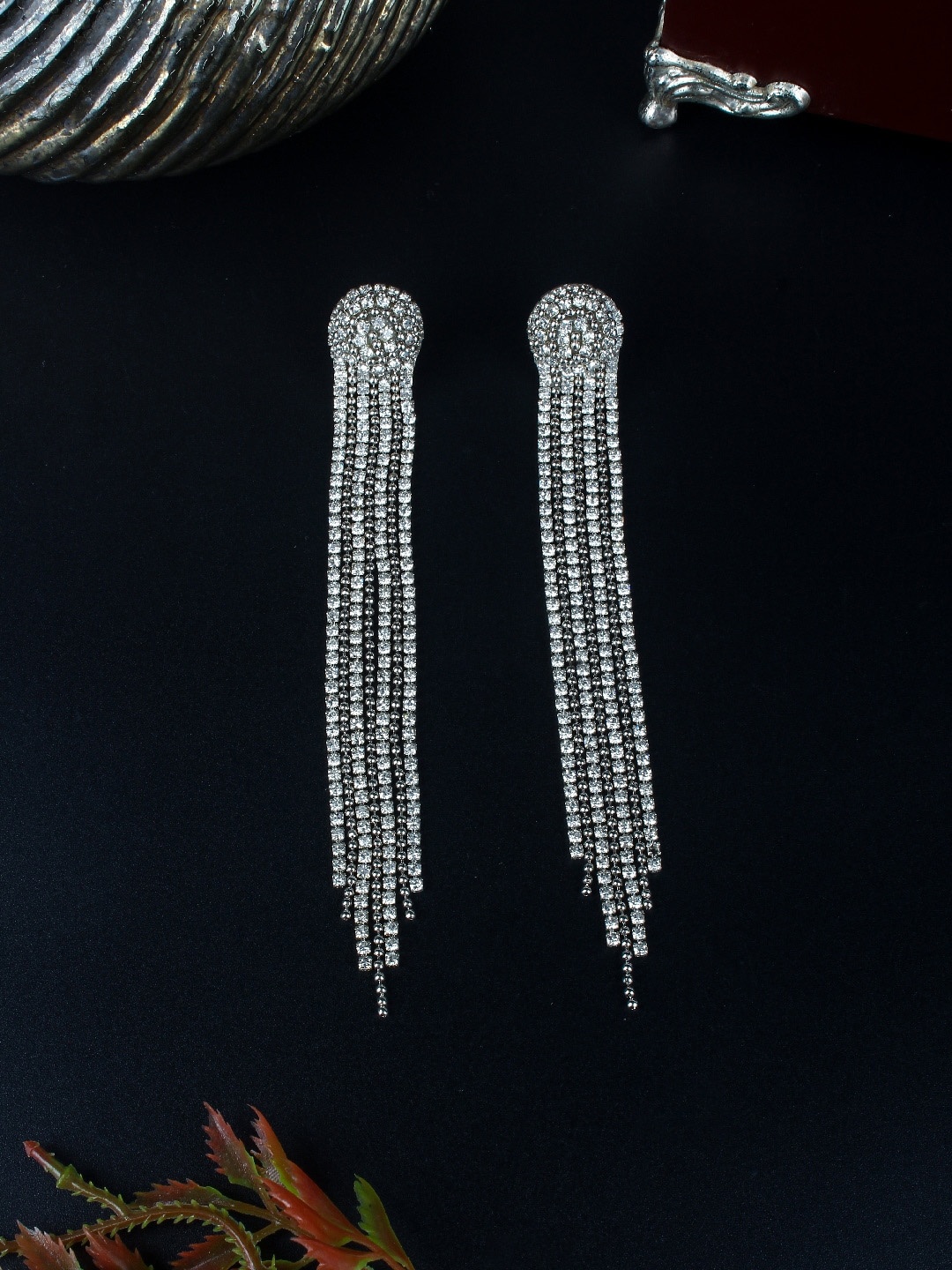 

DressBerry Silver-Toned Silver-Plated Rhinestone Contemporary Drop Earrings