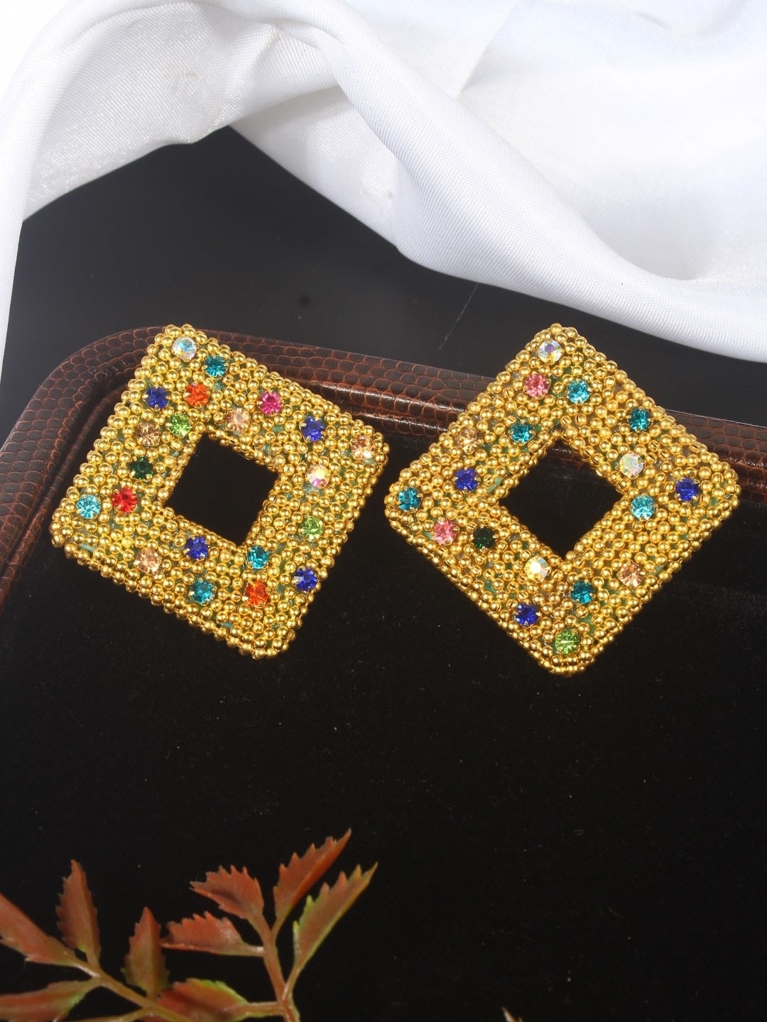 

DressBerry Gold-Toned Gold-Plated Contemporary Studs Earrings