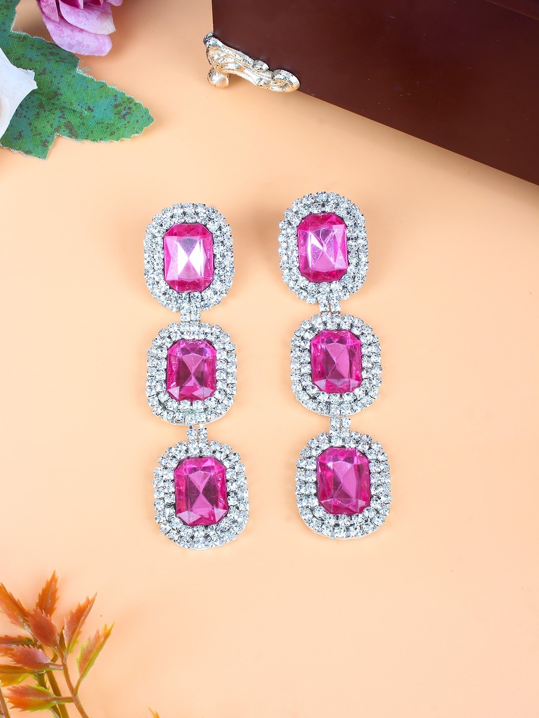 

DressBerry Silver-Toned Silver-Plated Rhinestone Contemporary Drop Earrings