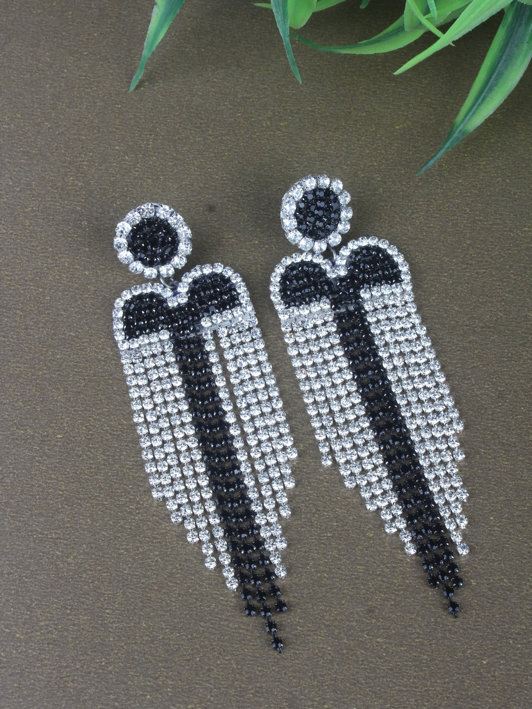 

DressBerry Silver-Plated Rhinestone Studded Contemporary Drop Earrings