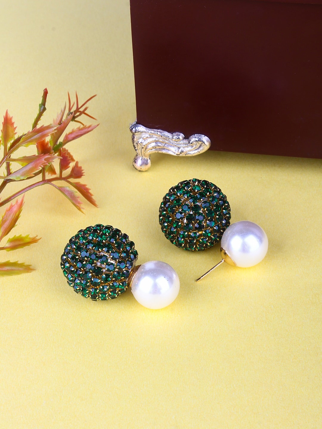 

DressBerry Green Gold Plated Rhinestone Contemporary Drop Earrings