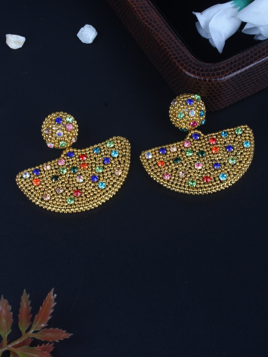 

DressBerry Gold-Toned Gold-Plated Rhinestone Geometric Shaped Drop Earrings