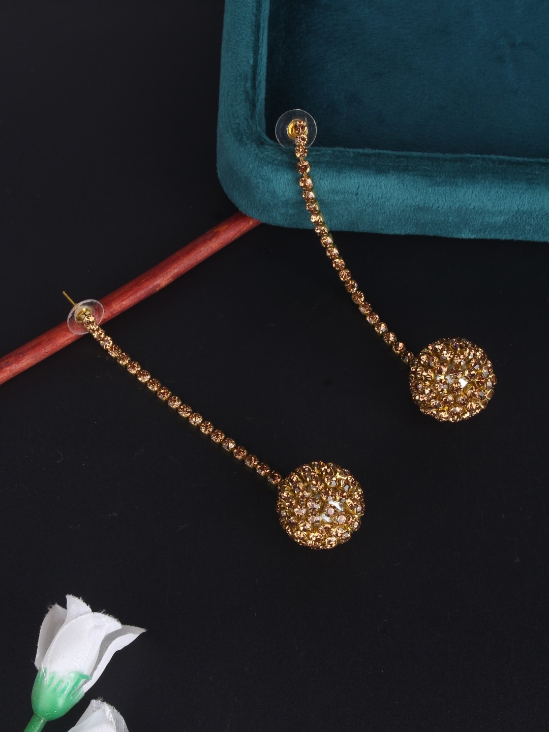 

DressBerry Gold-Plated Rhinestone Studded Contemporary Drop Earrings