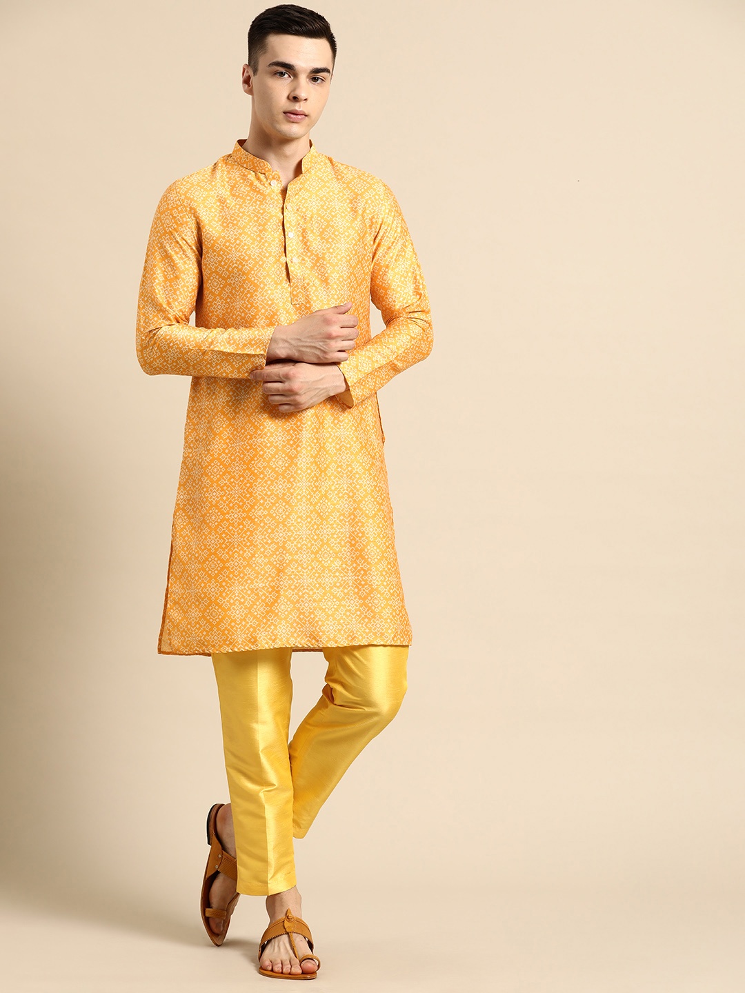 

Sayisha Men Printed Pure Silk Kurta with Trousers, Yellow