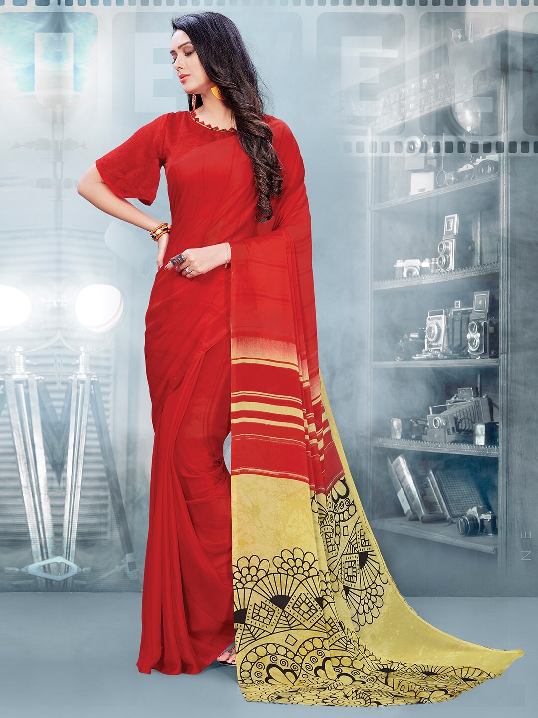 

KALINI Floral Printed Saree, Red