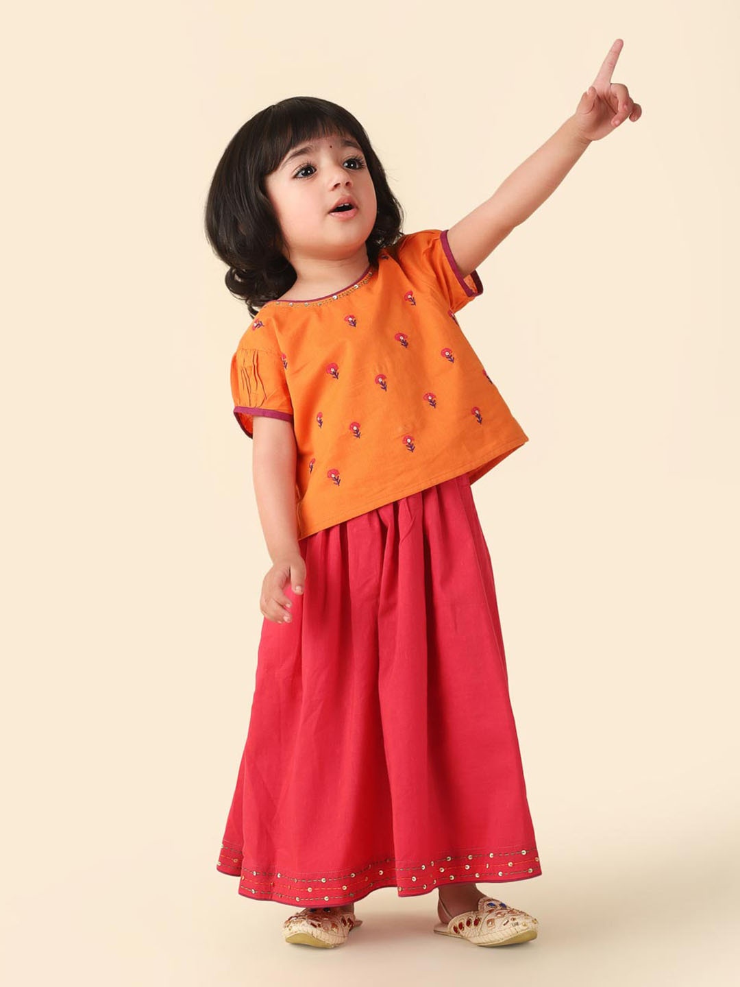 

Fabindia Girls Woven Design Cotton Ready to Wear Lehenga & Blouse, Red