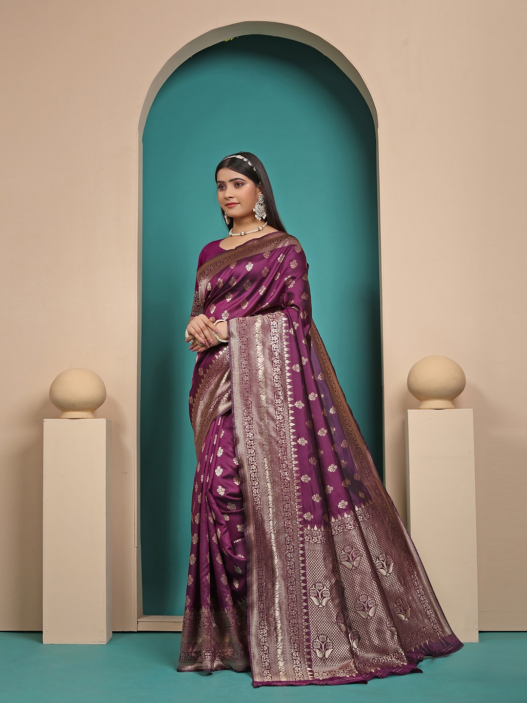 

Aagiri Ethnic Motifs Woven Design Zari Art Silk Banarasi Saree, Purple