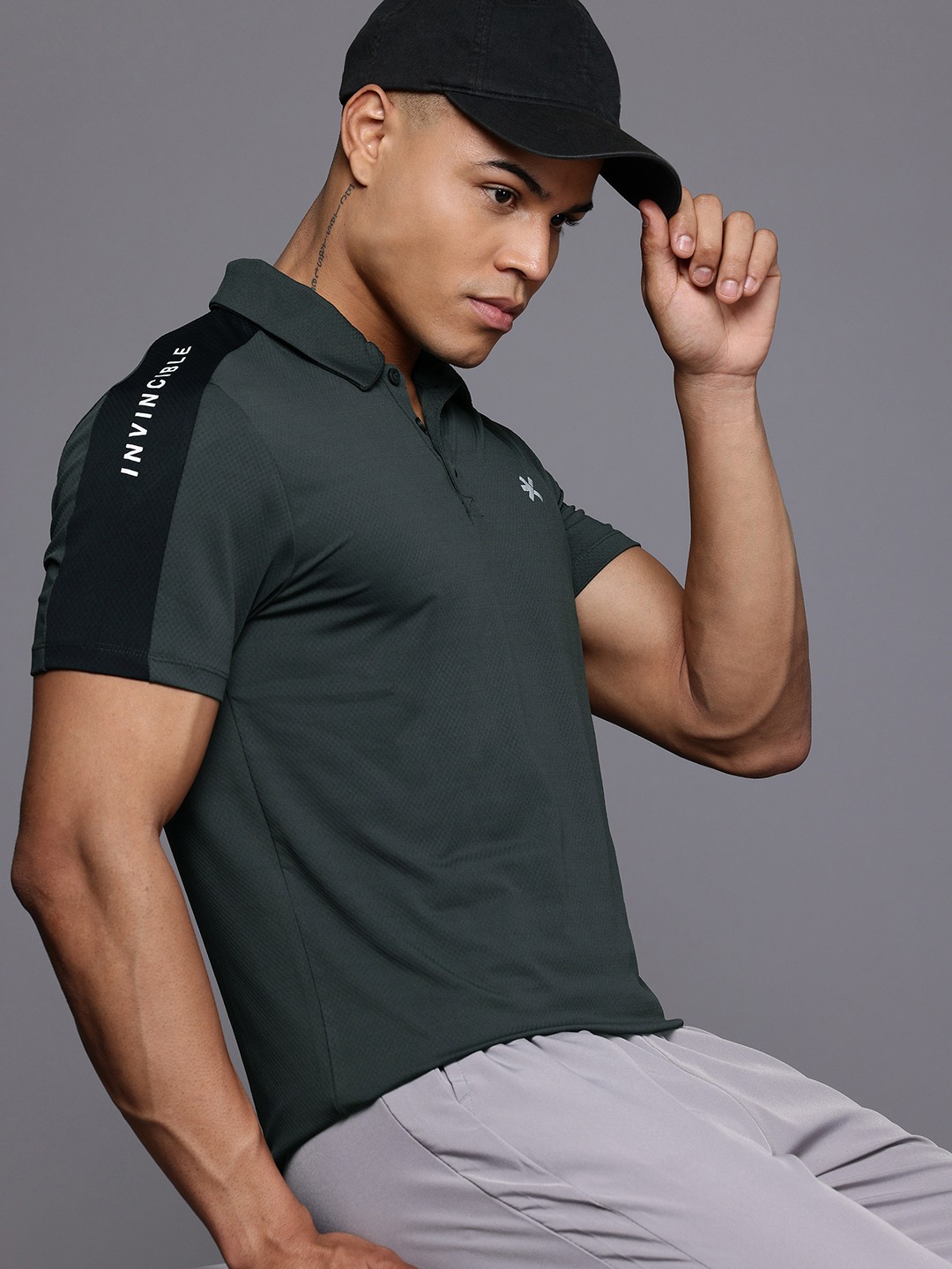 

HRX by Hrithik Roshan Men Colourblocked Polo Collar Sports T-shirt, Grey