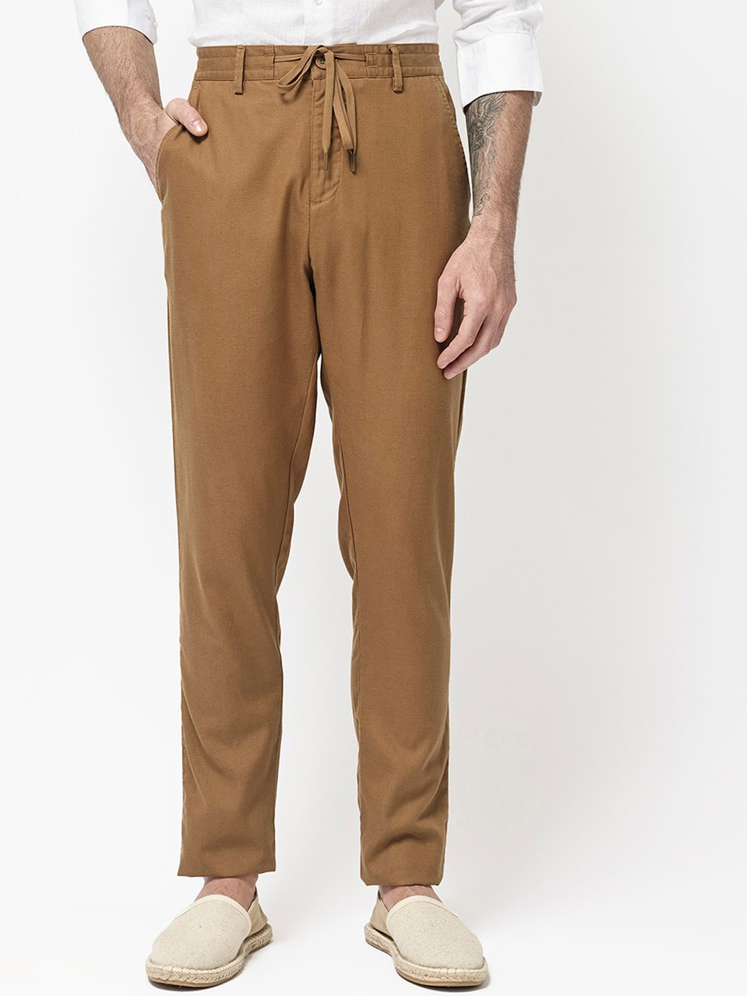 

RARE RABBIT Men Reric Mid-Rise Regular Fit Trousers, Brown