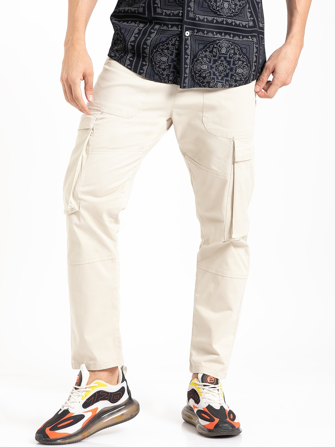 

Banana Club Men Cotton Slim-Fit Cargo Trousers, Cream