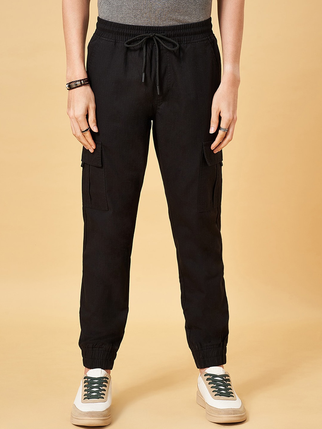 

People Men Mid-Rise Cotton Joggers Trouser, Black
