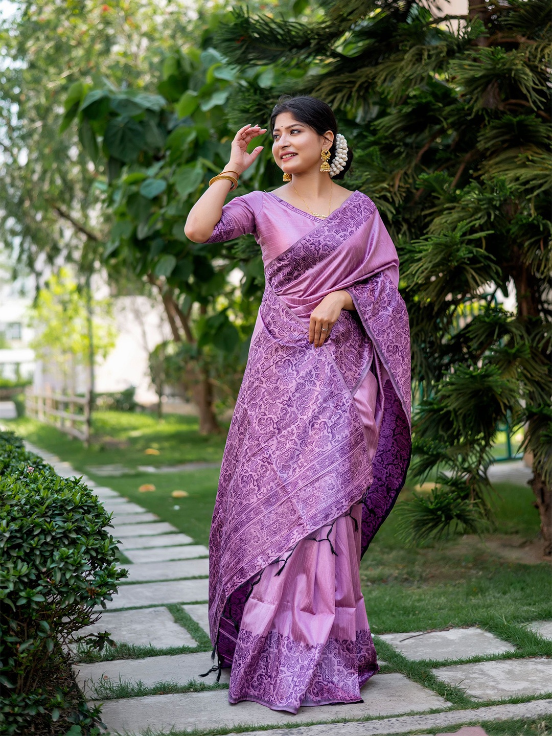 

Kandora Woven Design Border Pure Silk Saree, Purple