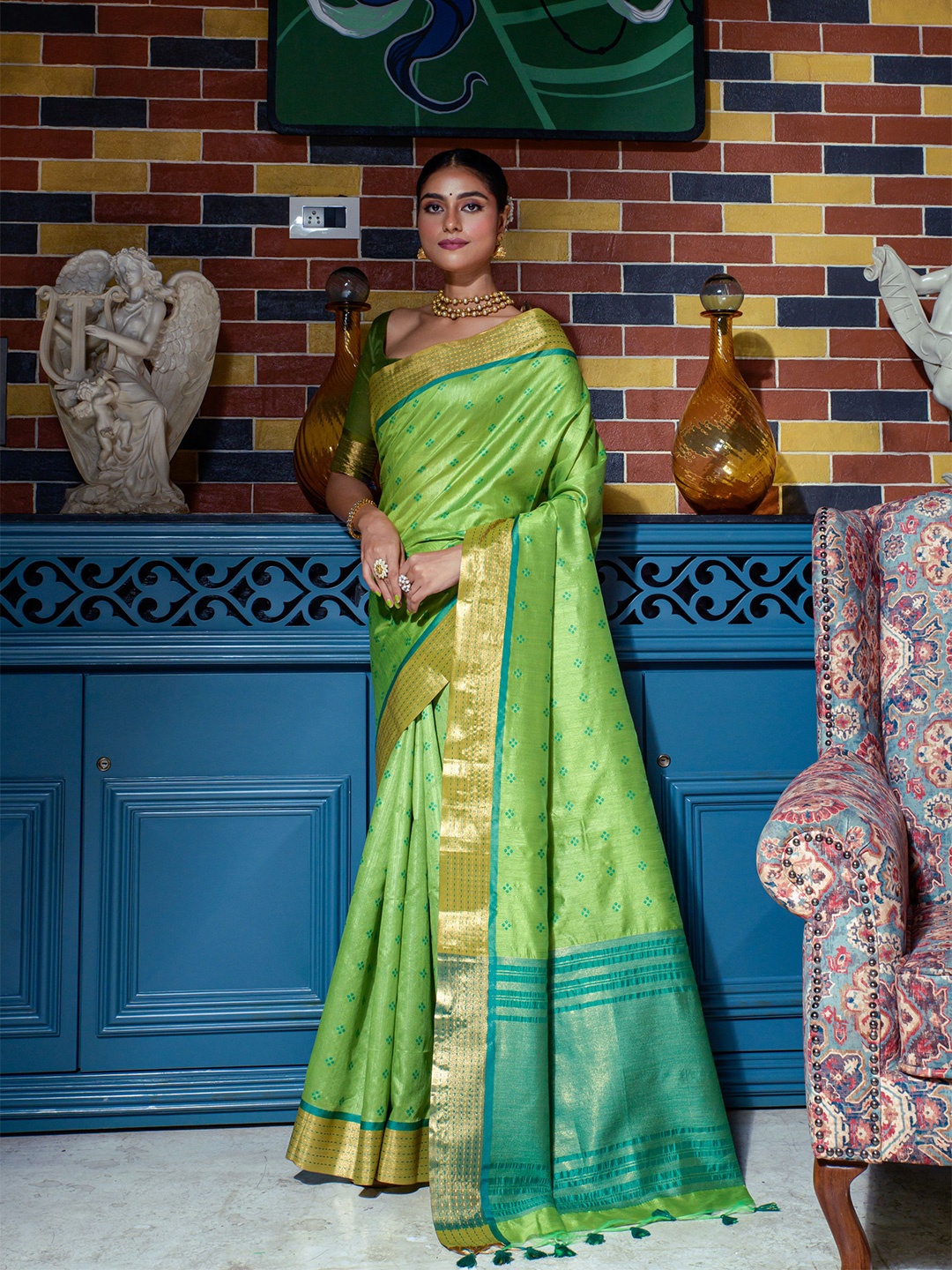 

Kandora Geometric Woven Design Zari Pure Silk Tussar Saree, Green