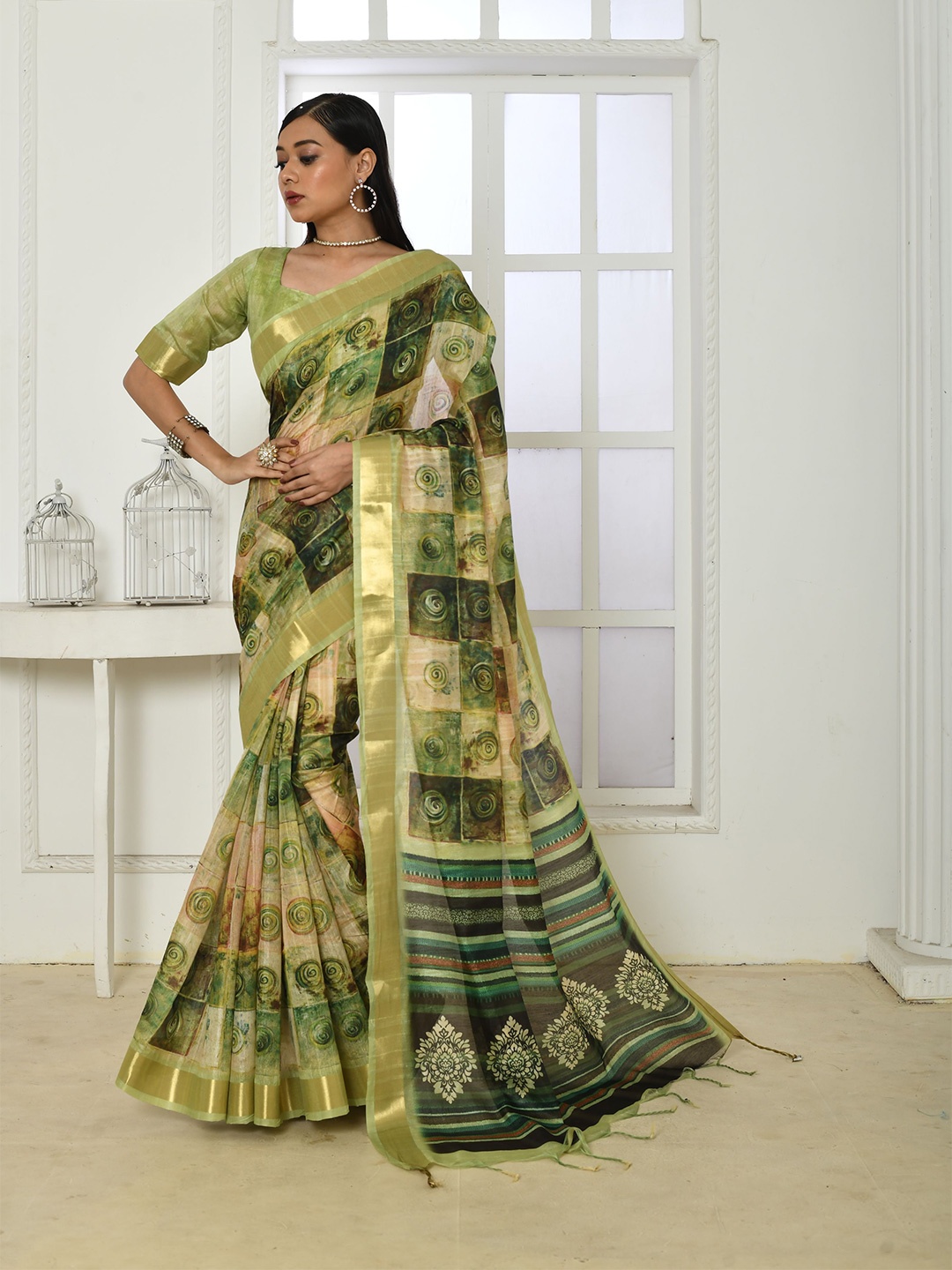 

Kandora Geometric Woven Design Zari Detailed Pure Silk Tussar Saree, Green