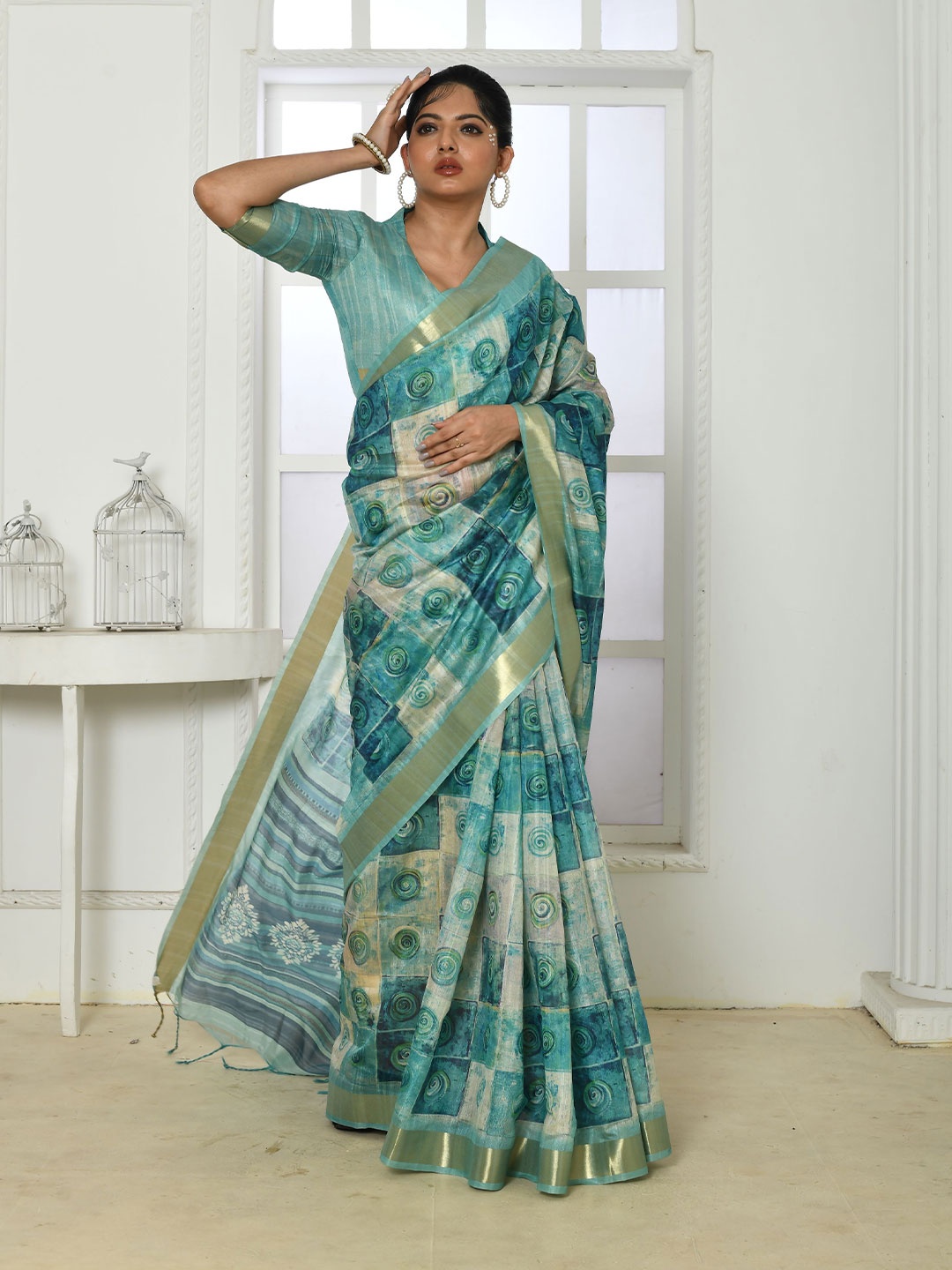 

Kandora Geometric Woven Design Zari Pure Silk Tussar Saree, Blue
