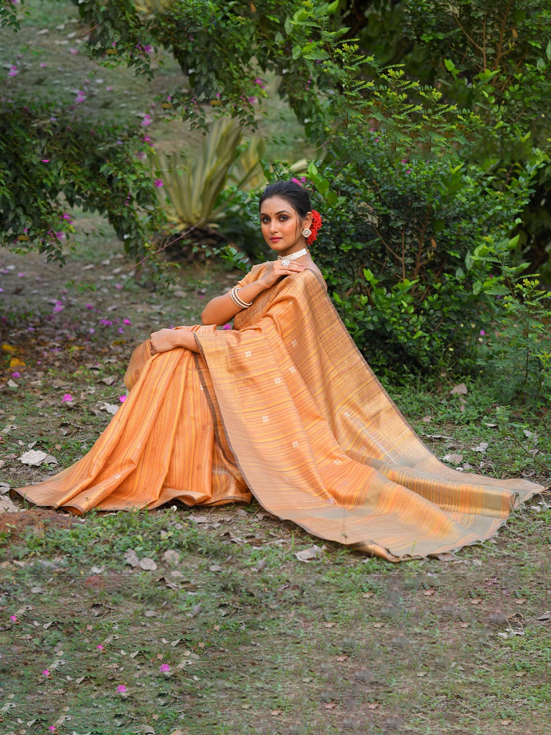 

Kandora Ethnic Motifs Woven Design Zari Pure Silk Saree, Orange