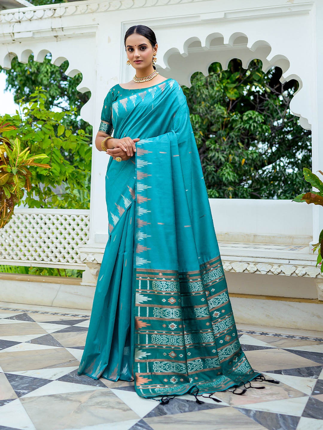 

Kandora Woven Design Border Zari Pure Silk Tussar Saree, Teal