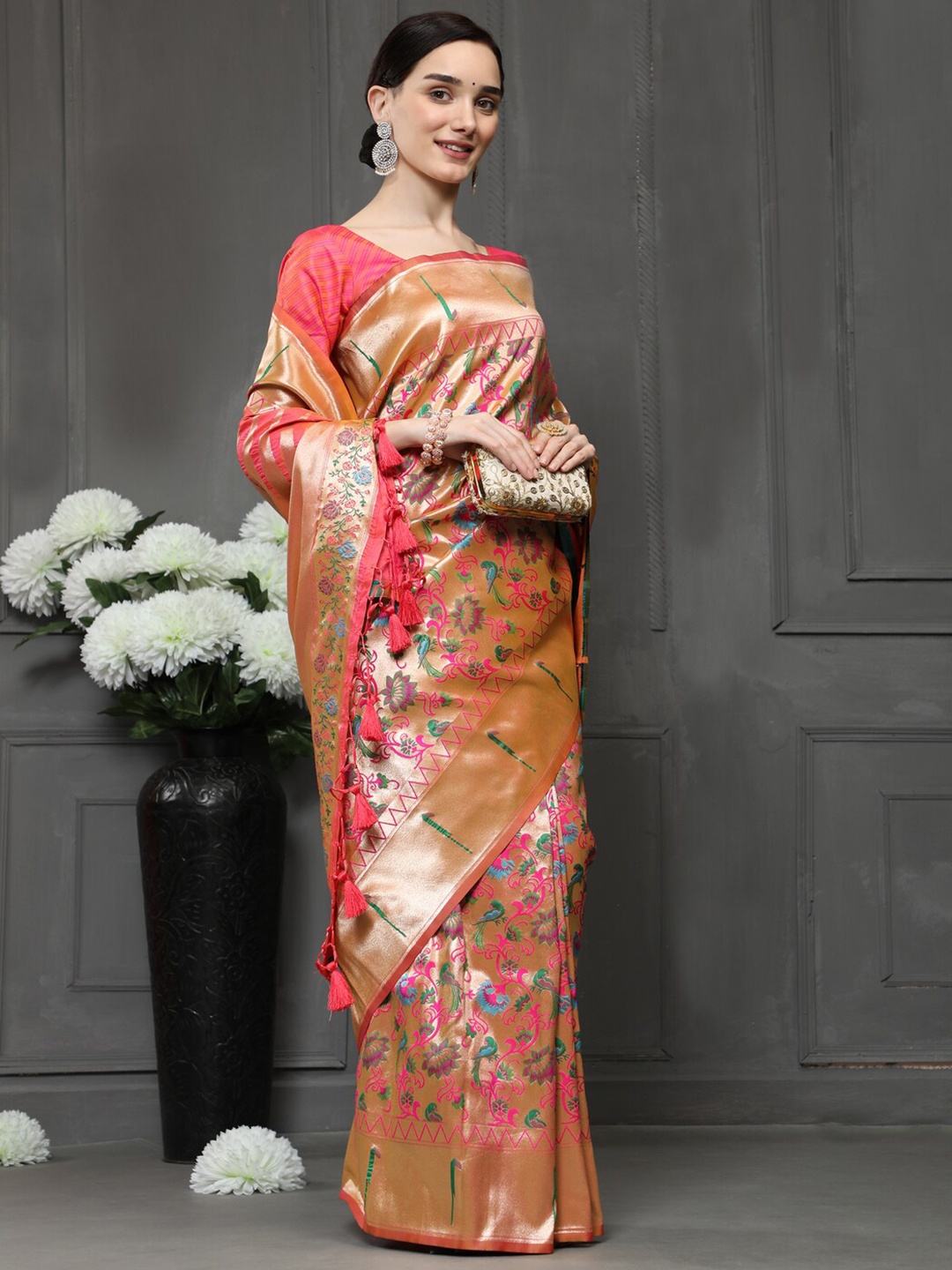 

Kandora Floral Woven Designed Zari Pure Silk Paithani Saree, Orange