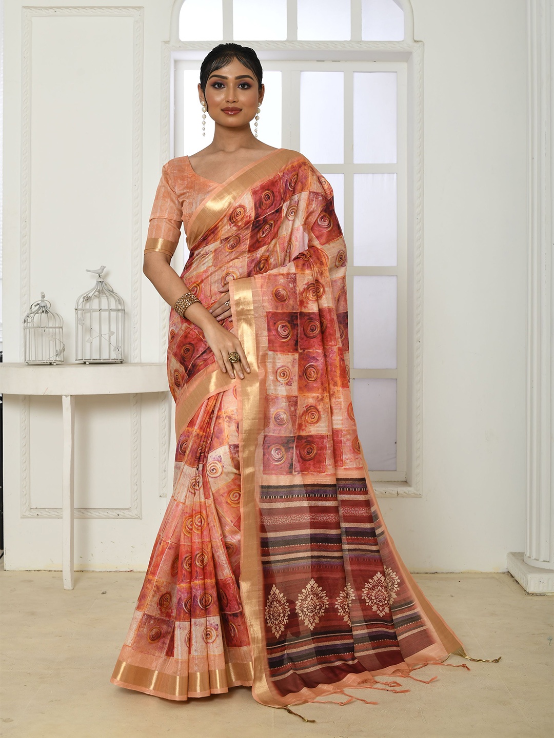

Kandora Abstract Printed Zari Pure Silk Tussar Saree, Orange