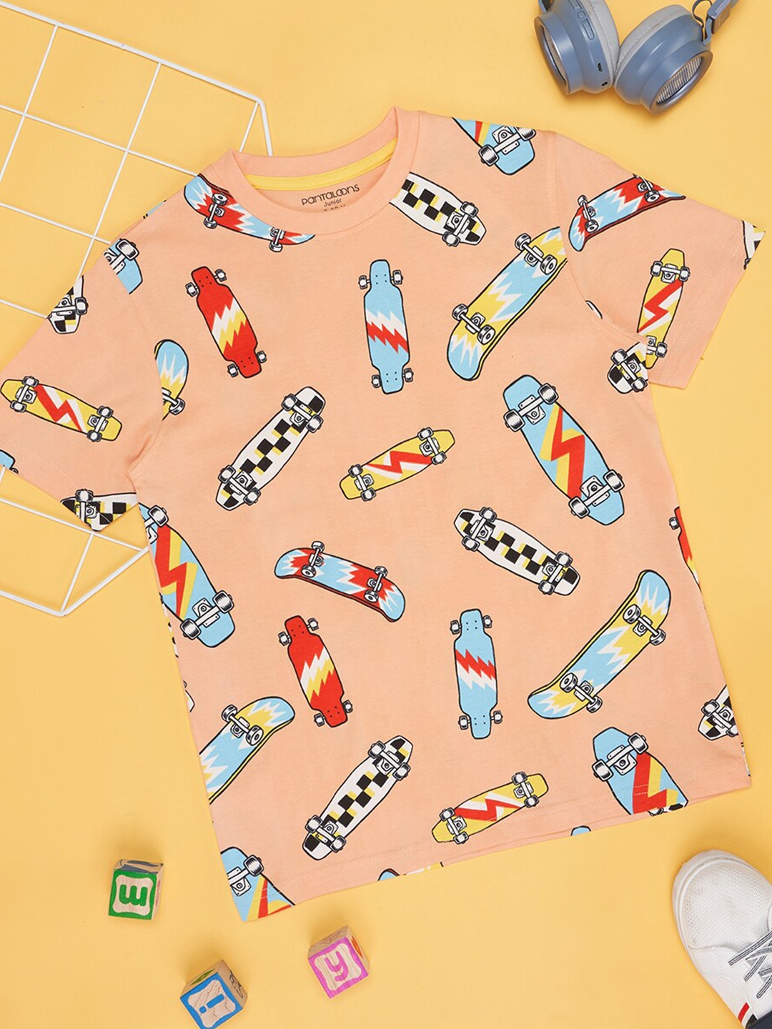 

Pantaloons Junior Boys Conversational Printed Cotton T-shirt, Pink