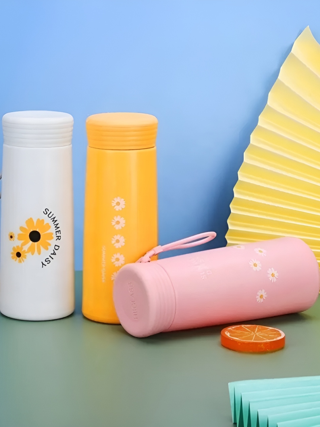 

WELOUR Yellow and Pink 3 Pieces Glass Water Bottle 300 ml each