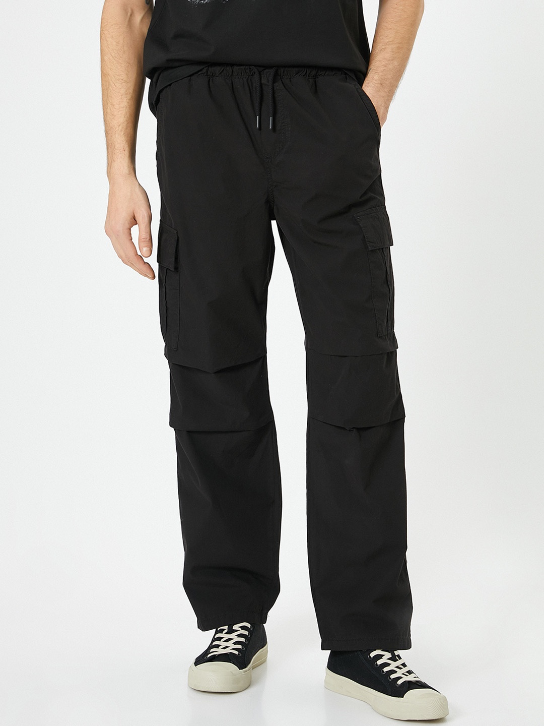 

Koton Men Cotton Regular Trousers, Black