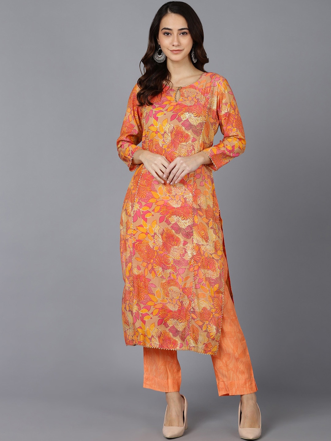 

AHIKA Keyhole Neck Floral Printed Gotta Patti Straight Kurta, Orange