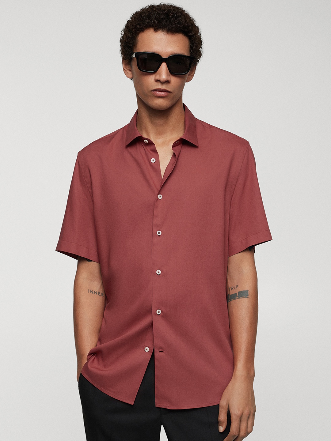 

MANGO MAN Men Opaque Casual Shirt, Red