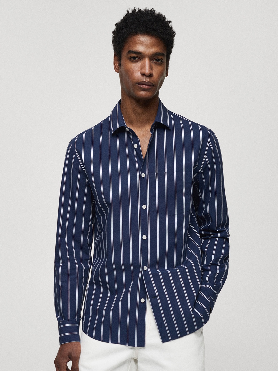 

MANGO MAN Classic Fit Pure Cotton Striped Casual Shirt, Navy blue