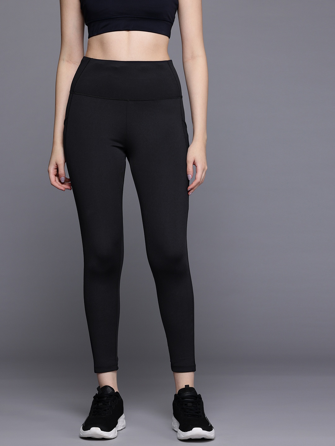 

HRX By Hrithik Roshan Women Running Cut and Sew Legging, Navy blue