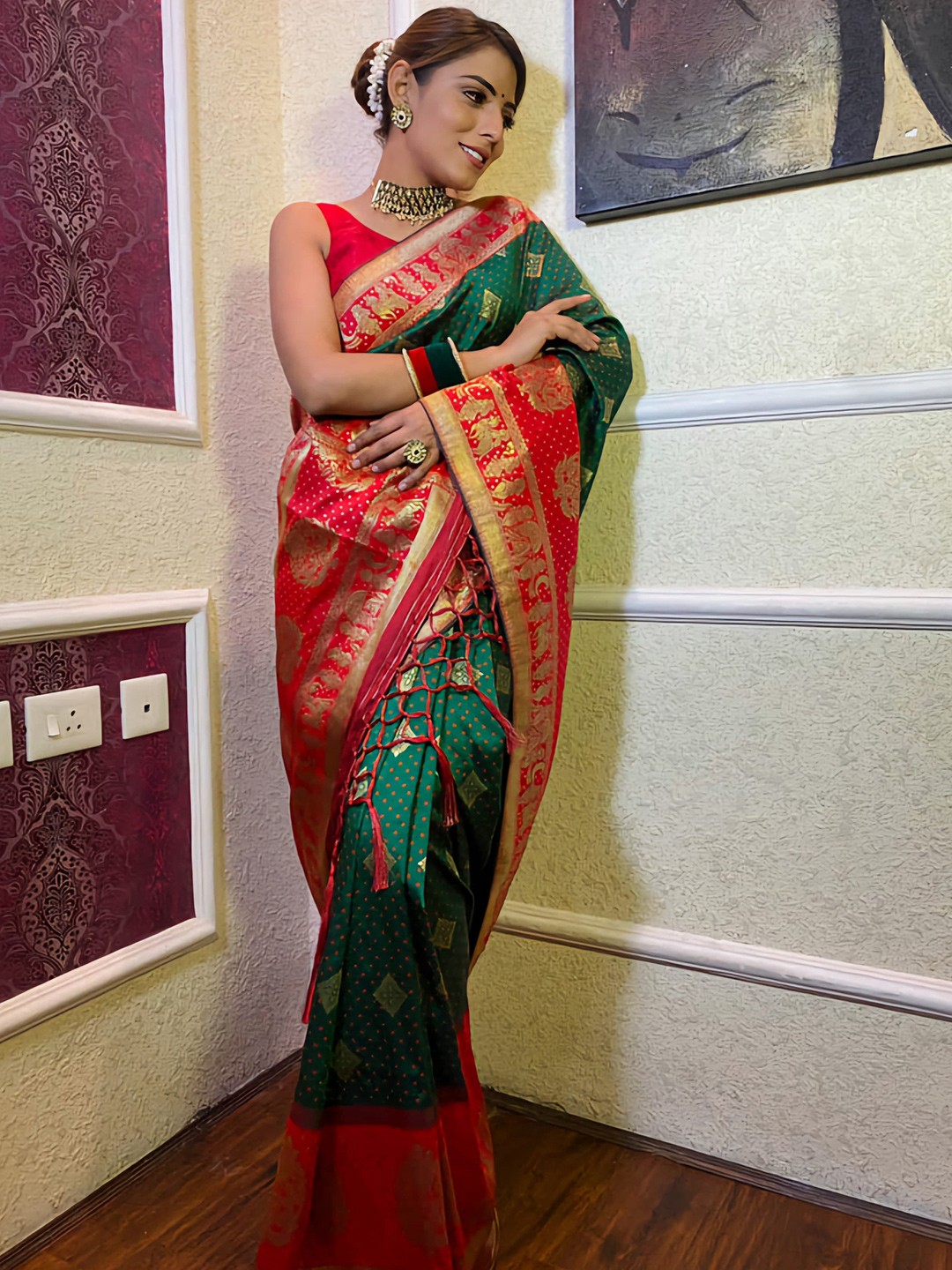 

STH Ethnic Motifs Woven Design Zari Pure Silk Banarasi Saree, Green
