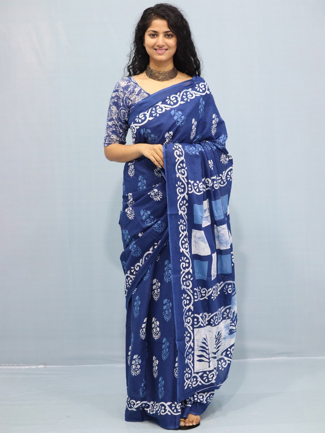 

KIAARON Ethnic Motifs Pure Cotton Block Print Saree, Blue