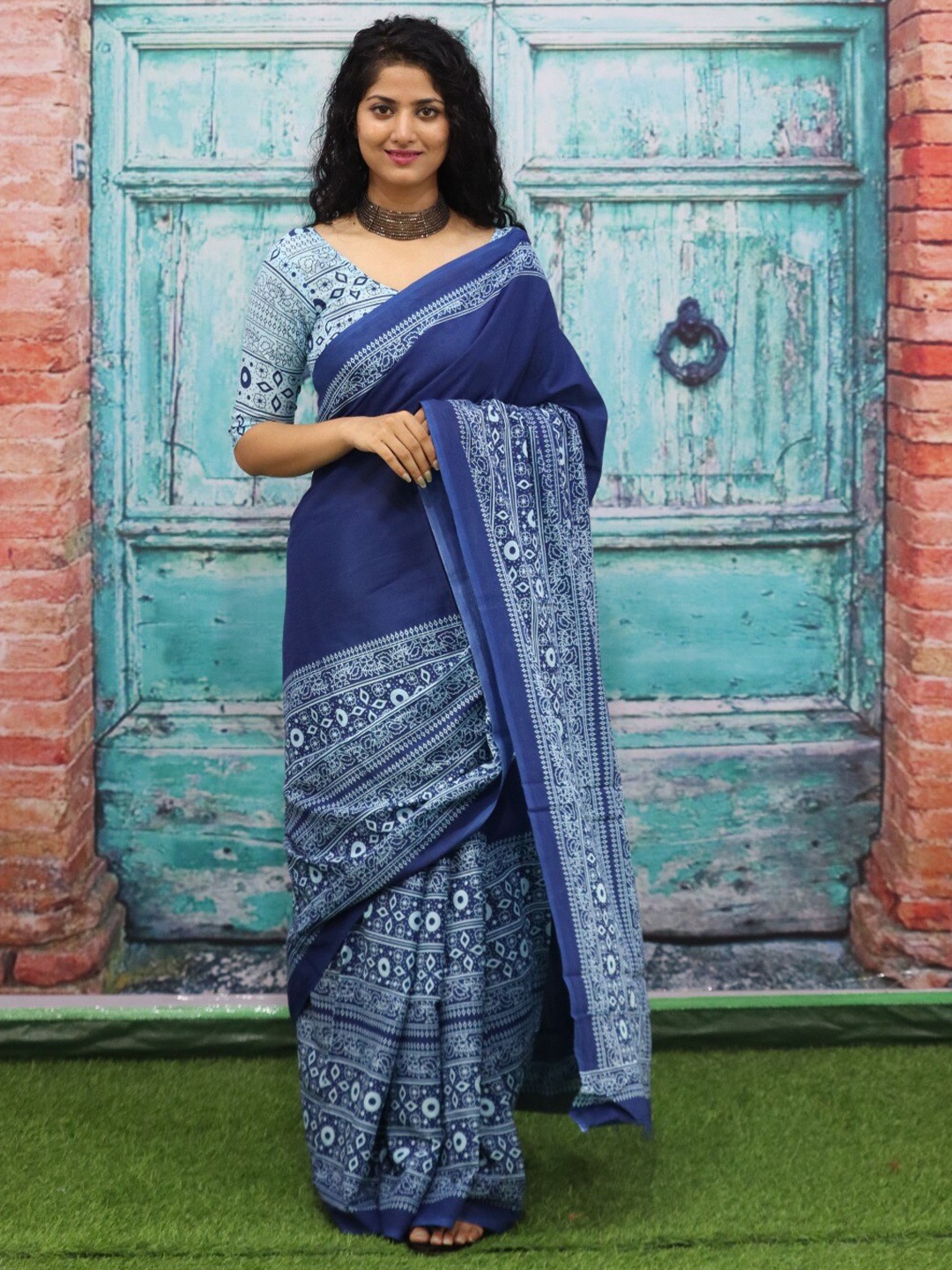 

KIAARON Ethnic Motifs Block Print Pure Cotton Saree, Blue