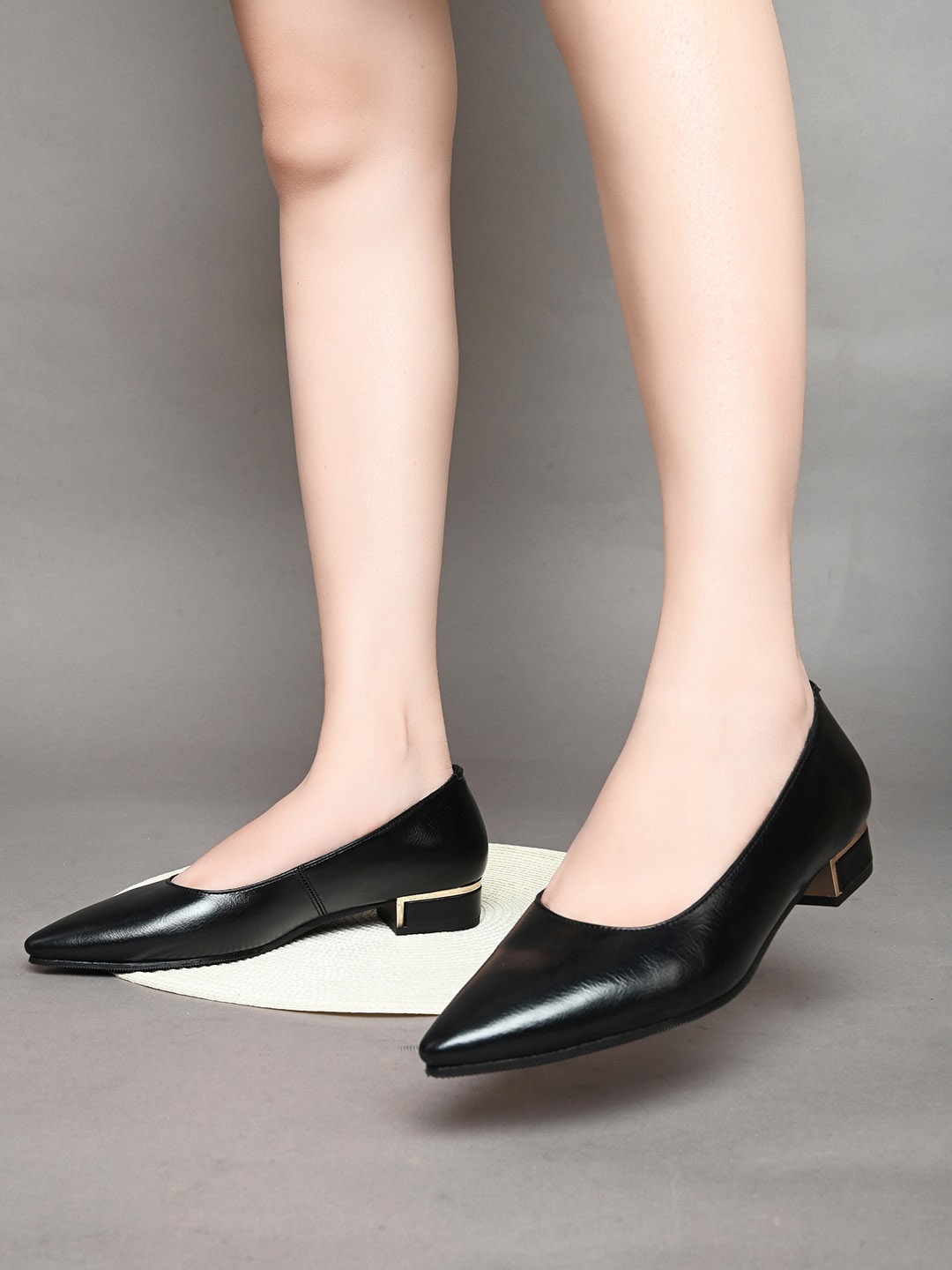

Mast & Harbour Black Pointed Toe Block Heel Pumps